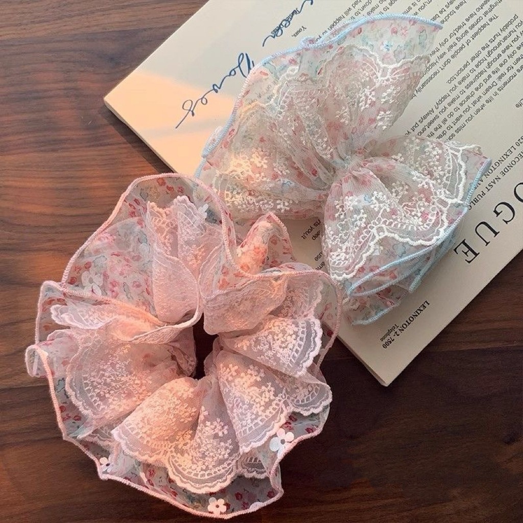 Women Accessories Shop Design - Roze en groene haarband met bloemenkant