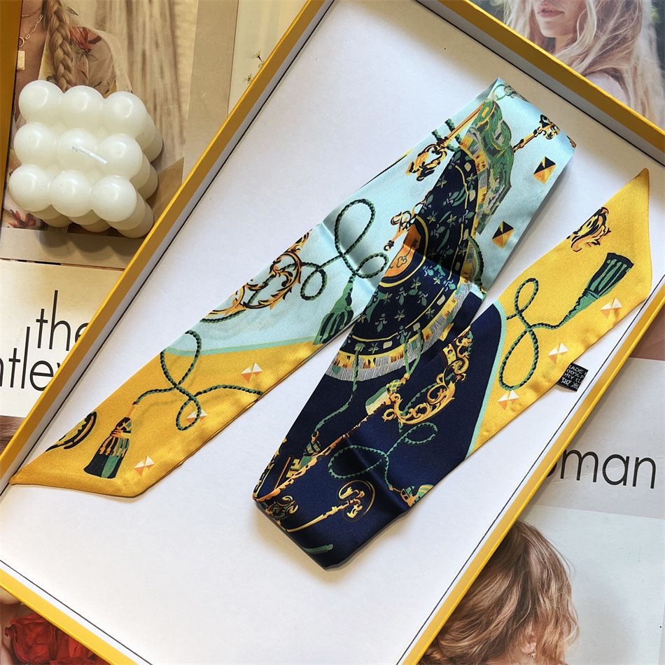 Print Sjaal Vier Seizoenen Aan - Women Accessories In Wholesale recensie en prijs