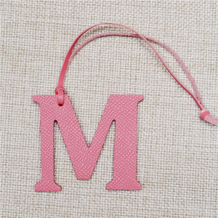 Engelse Letter M Alfabet Koeie - Women Accessories Name In English recensie en prijs